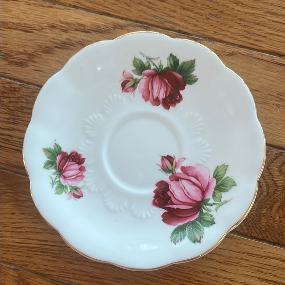 Vintage Royal Albert Bone China Saucer Rose Pink Cabbage‎ English Decorative